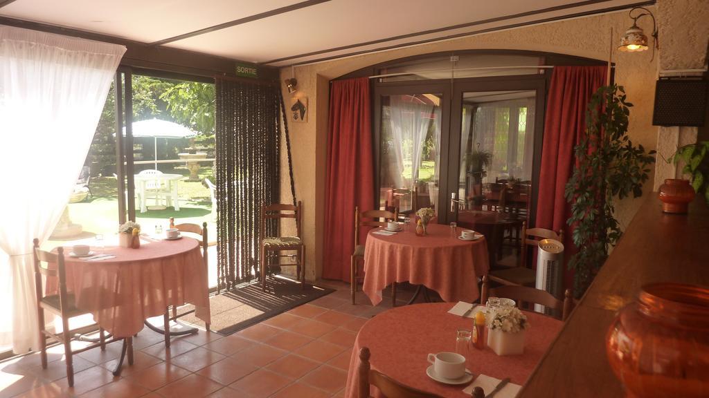 Hotel Longo Mai Arles Exterior foto